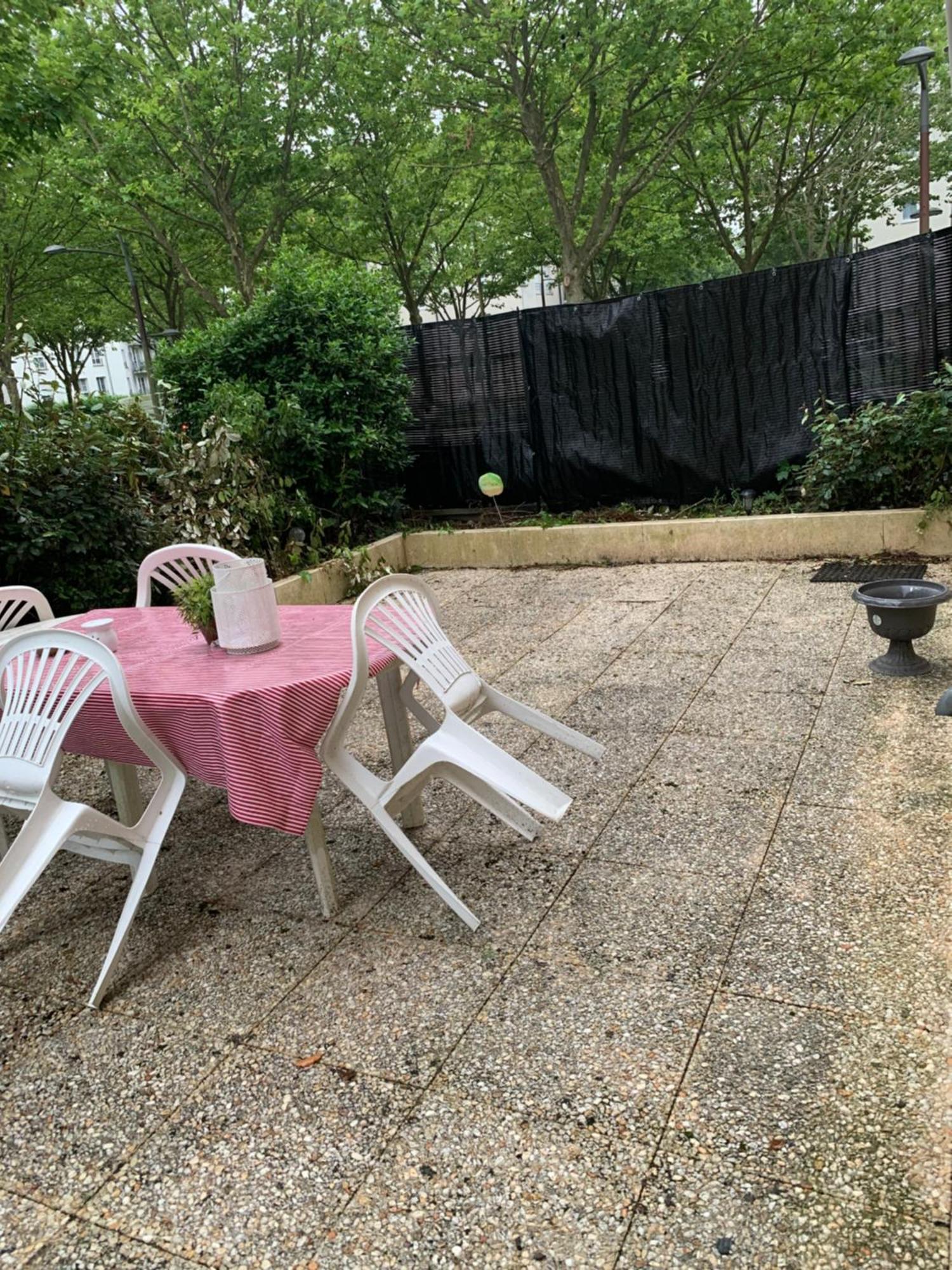 Appartement F3 Proche Disneyland Bussy-Saint-Georges Exterior foto
